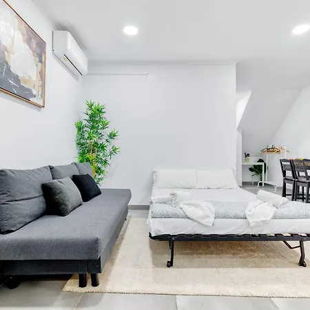 And Beautiful Apartamento Lisboa