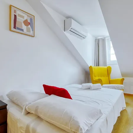 And Beautiful Apartamento Lisboa