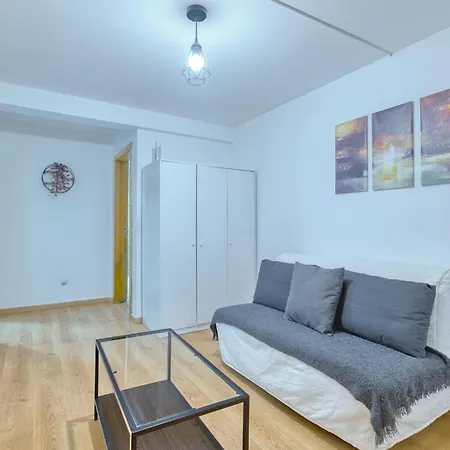 And Beautiful Apartment Lisbon