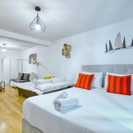 And Beautiful Apartament Lizbona