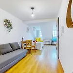 Apartment And Beautiful *